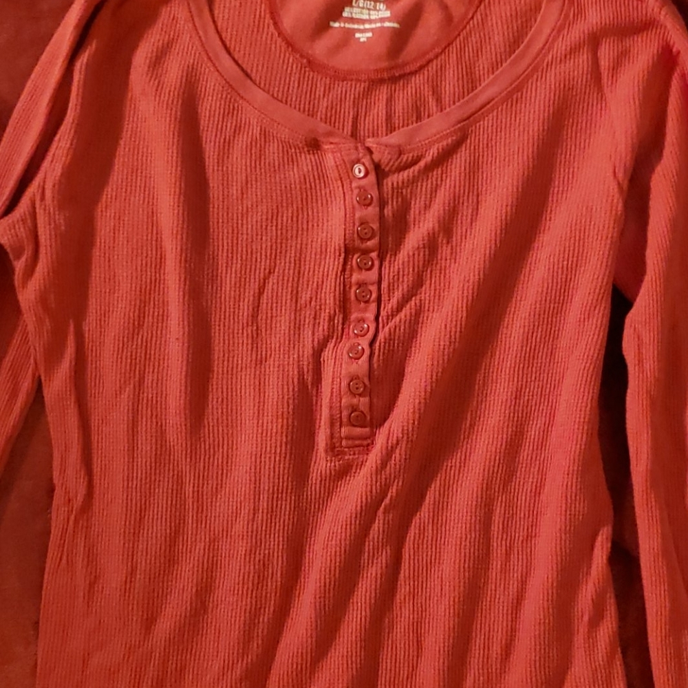 Long sleeve thermal style shirt
